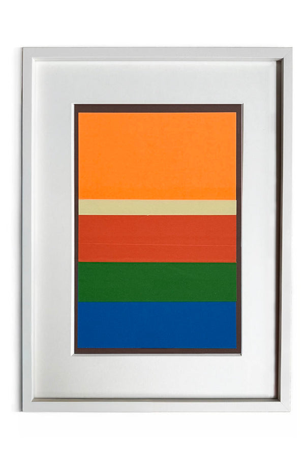 Collage abstrait contemporain de l’artiste Debens, composé de bandes horizontales aux couleurs vives (orange, beige, rouge, vert, bleu), présenté sous cadre blanc, style minimaliste et géométrique.