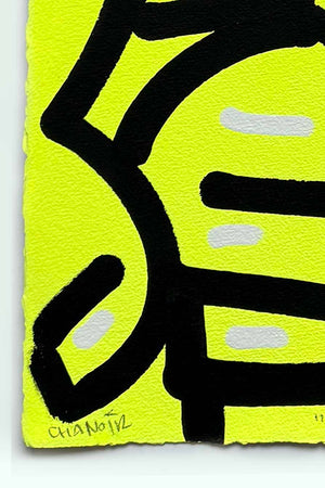 Détail de la signature manuscrite de l’artiste street art Chanoir sur l’œuvre « Light Love Chas », 2025, peinture sur papier Arches.
