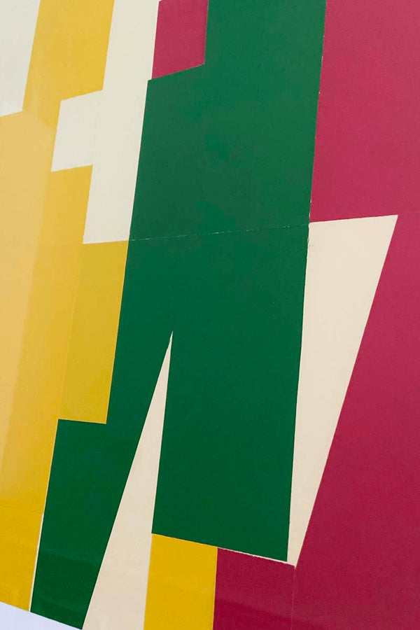 Détail œuvre de DEBENS collage abstrait géométrique - formes colorées vert jaune rouge blanc superposées, art contemporain - Galerie Vermeulen