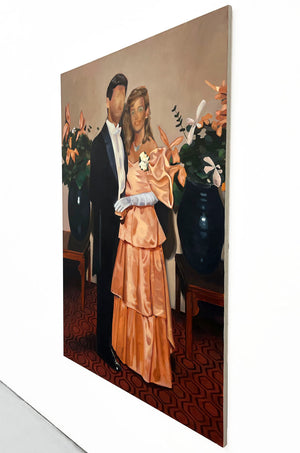 Vue du côté droit de Coming of Age – Emmet Kierans, huile sur toile (180 × 125 cm, 2024). Peinture figurative contemporaine représentant un couple lors d’un bal de promo, inspirée de la culture visuelle populaire. Œuvre originale à vendre.