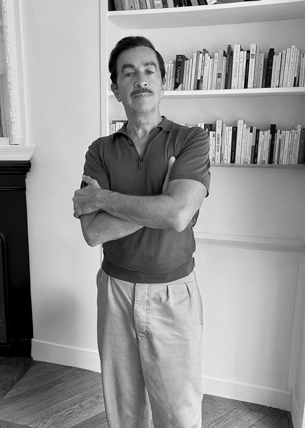 Portrait de l'artiste contemporain parisien Gérald Schmite, représenté par la Galerie Vermeulen.